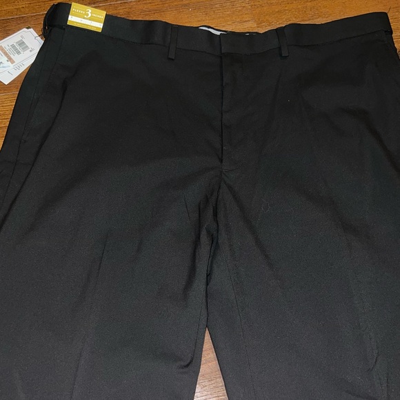NWT J.M. Haggar Classic Fit Black Dress Pants Joe Men’s Trousers Size 42x29 - Picture 2 of 9